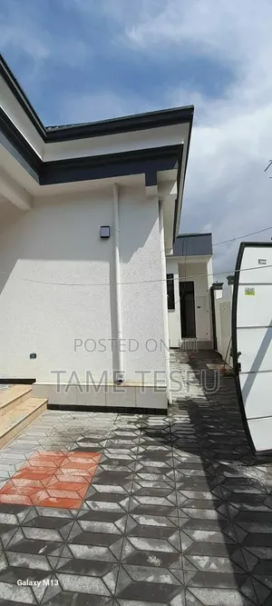 Furnished 3bdrm Villa in ሀያት, Bole for sale