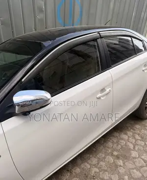 Toyota Yaris 2014 White