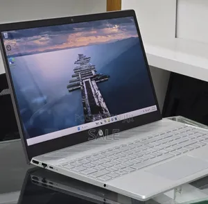 New Laptop HP Pavilion 15 8GB Intel Core i7 SSD 512GB