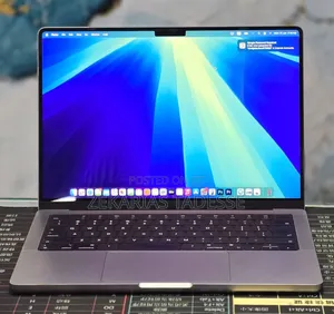 New Laptop Apple MacBook Pro 2020 M1 32GB Apple M1 Pro SSD 512GB