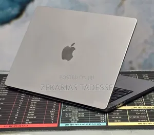 New Laptop Apple MacBook Pro 2020 M1 32GB Apple M1 Pro SSD 512GB