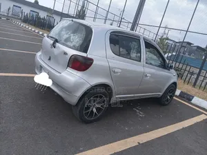 Toyota Vitz 1.0 FWD 5dr 2001 Silver