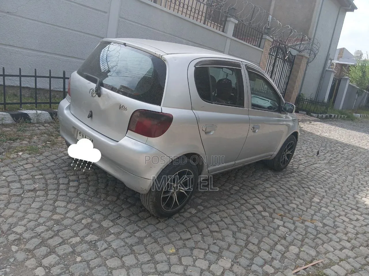 Toyota Vitz 1.0 FWD 5dr 2001 Silver