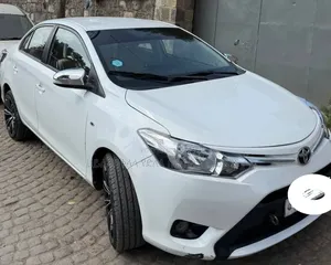 Toyota Yaris 2014 Ivory