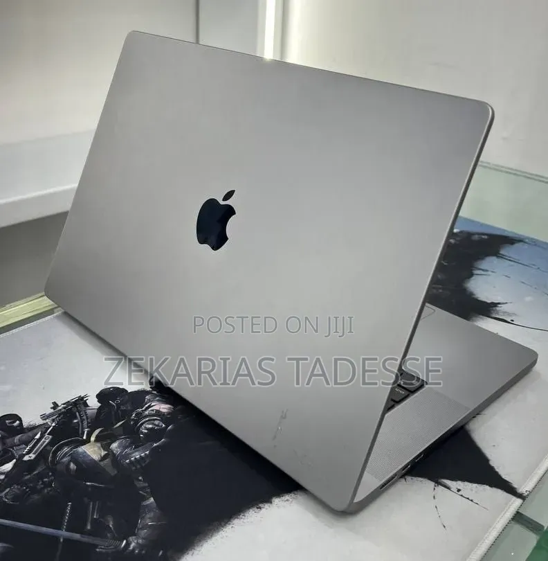 New Laptop Apple MacBook Pro 2021 M1 Max 32GB Apple M1 Max SSD 1T