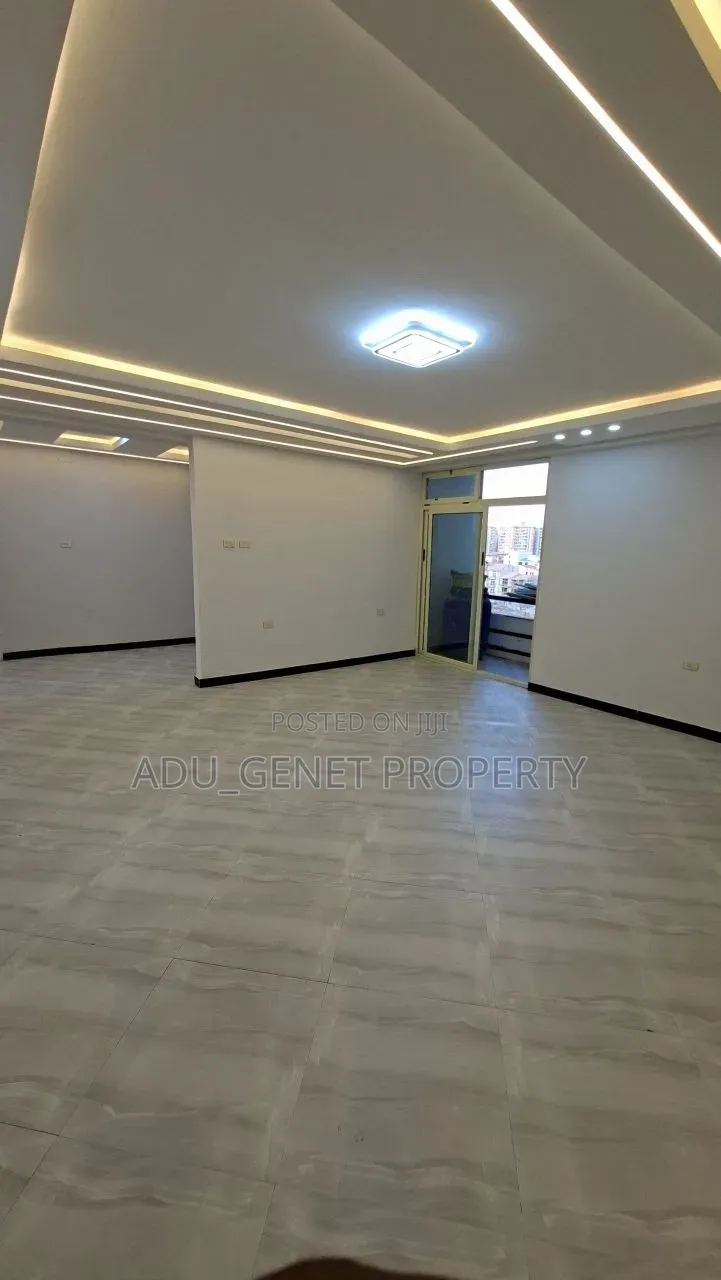 Furnished 3bdrm Condo in Ayat 40/60, Yeka for sale