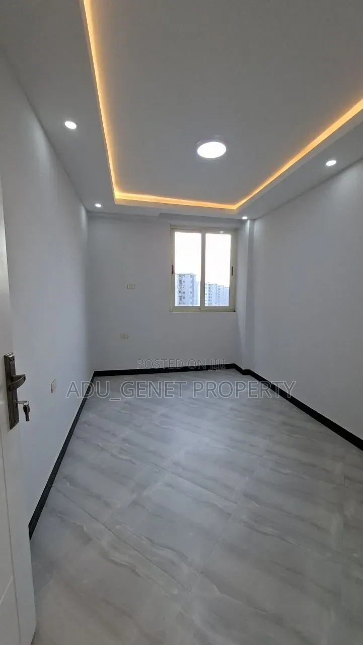 Furnished 3bdrm Condo in Ayat 40/60, Yeka for sale