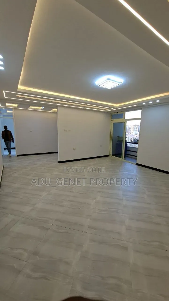 Furnished 3bdrm Condo in Ayat 40/60, Yeka for sale