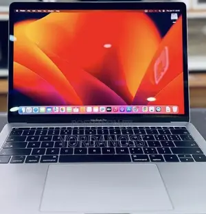 New Laptop Apple MacBook Pro 2017 8GB Intel Core i5 SSD 256GB