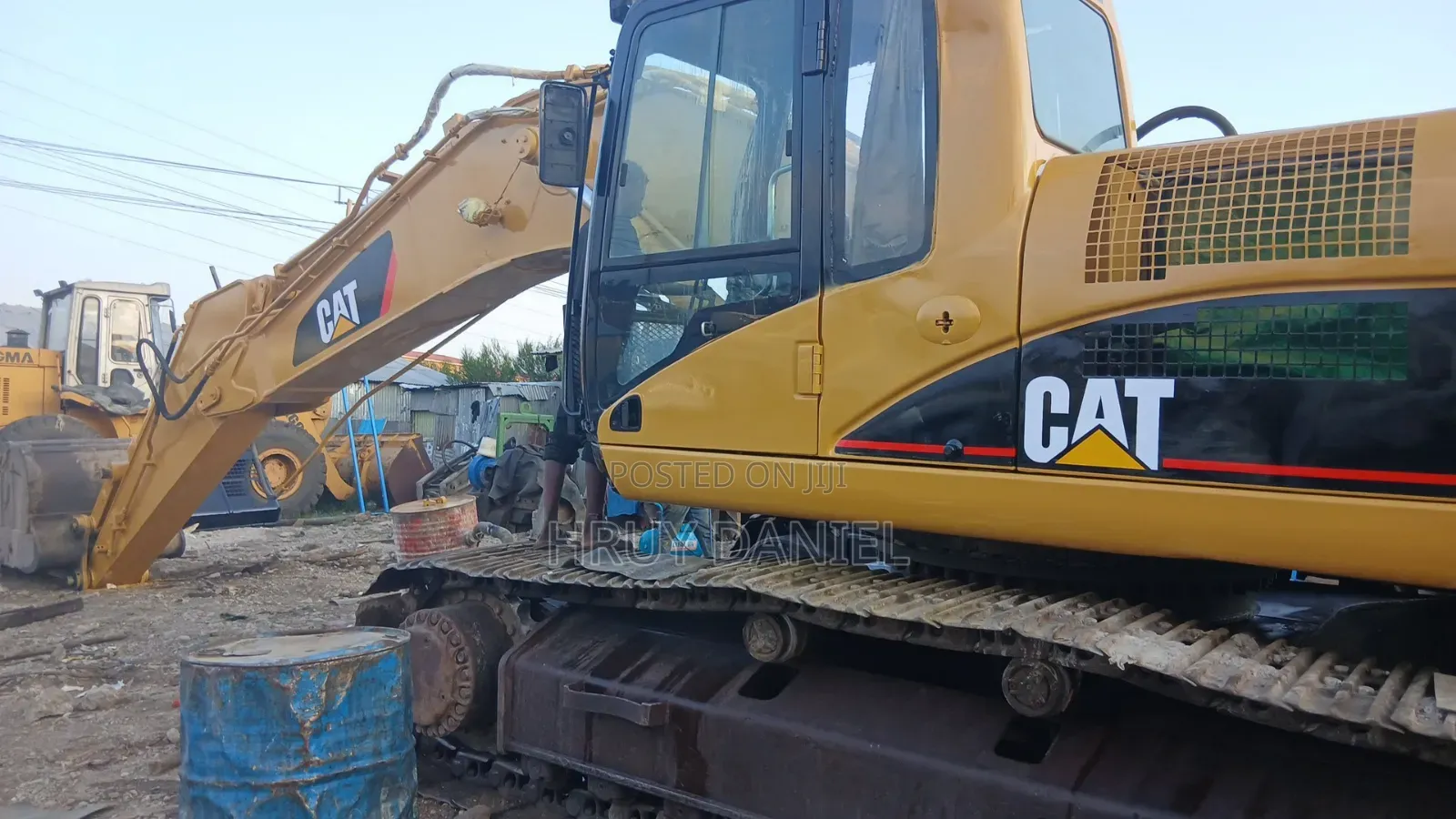 Excavator Cat330cl