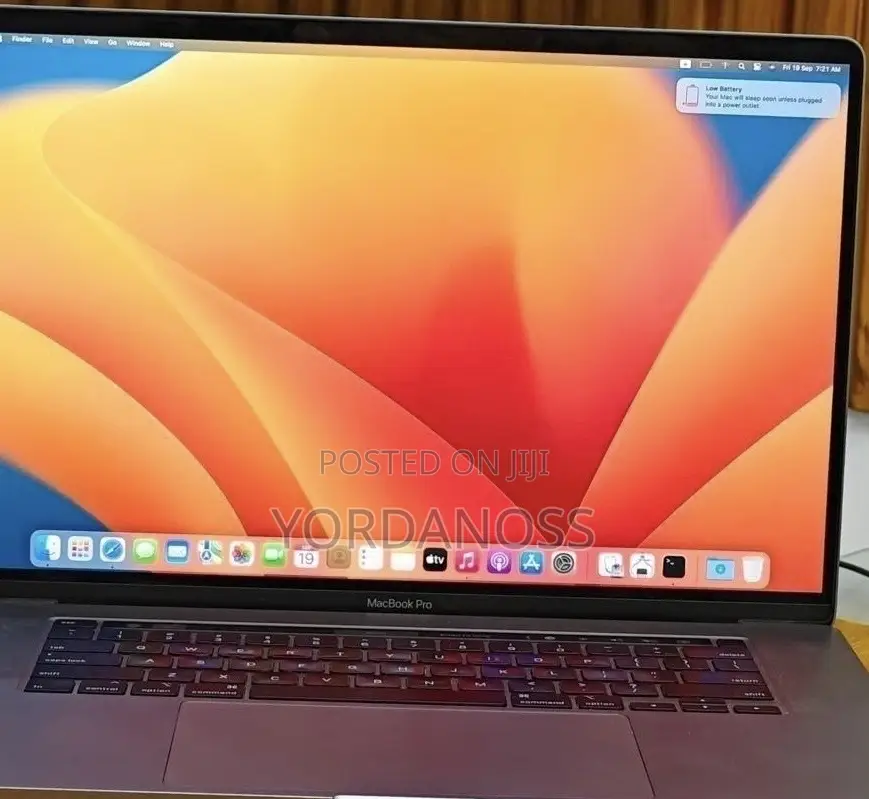 New Laptop Apple MacBook Pro 2019 16GB Intel Core i7 SSD 512GB