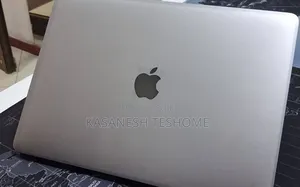 New Laptop Apple MacBook Pro 2019 8GB Intel Core i5 SSD 128GB