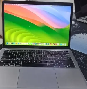 New Laptop Apple MacBook Pro 2019 8GB Intel Core i5 SSD 128GB