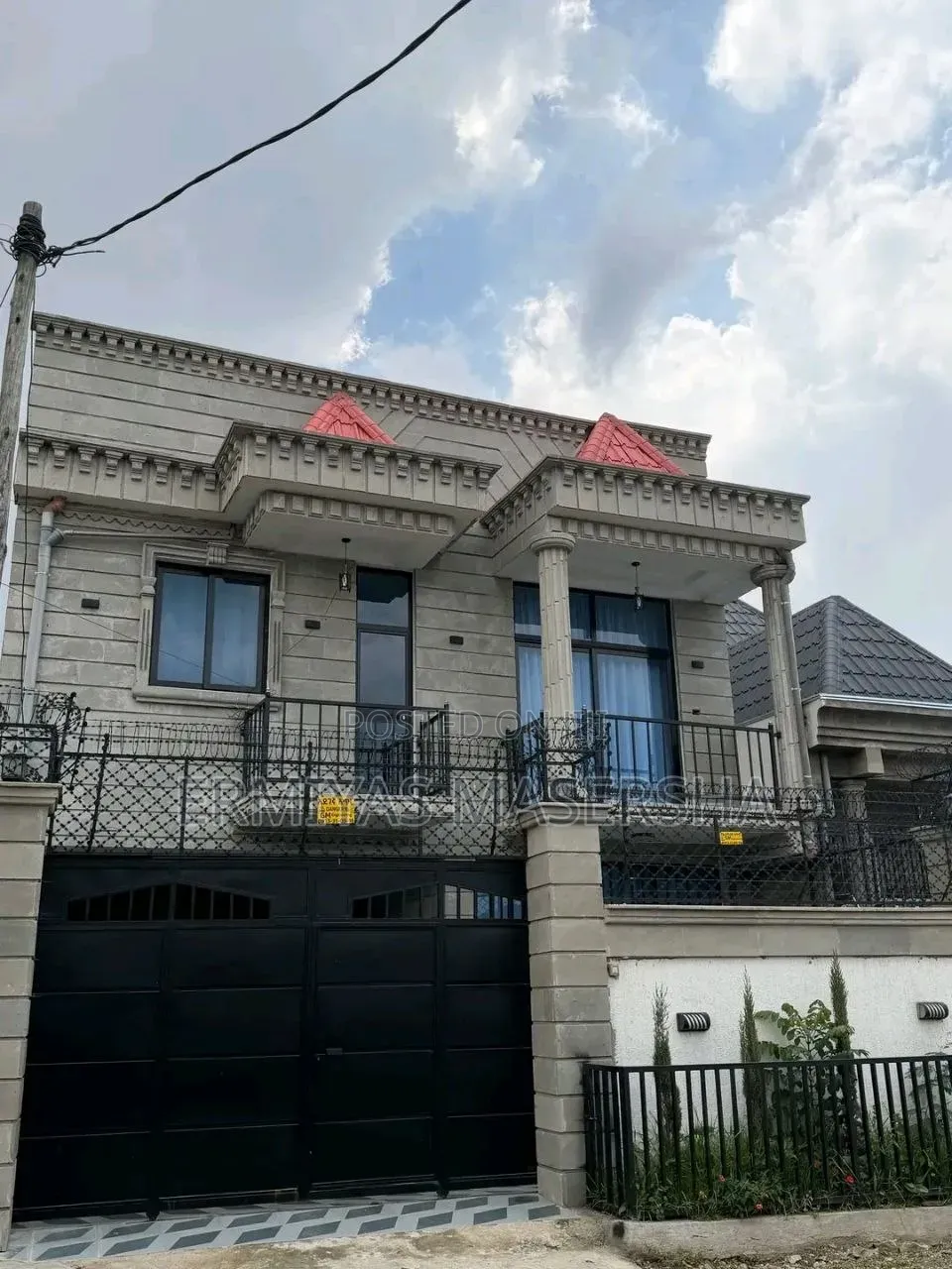 Furnished 6bdrm House in Yeka for sale
