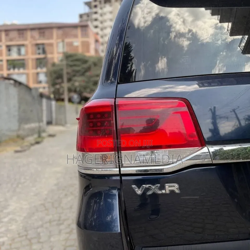 Toyota Land Cruiser 2017 Black