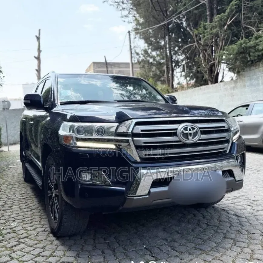 Toyota Land Cruiser 2017 Black