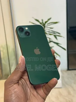 Apple iPhone 13 128 GB Green