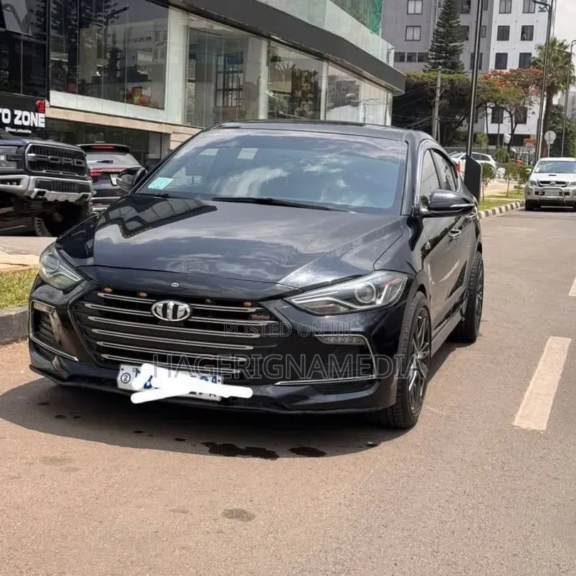 Hyundai Avante 2017 Black