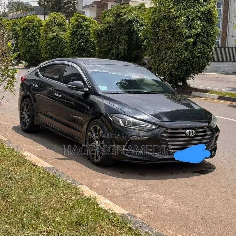 Hyundai Avante 2017 Black