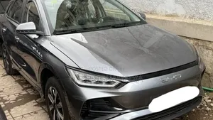 BYD E2 43 kWh 94 hp FWD 2025 Gray