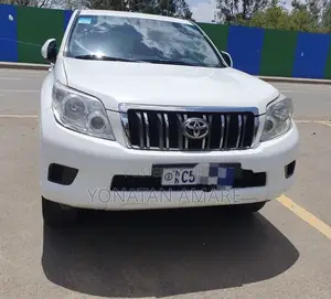 Toyota Land Cruiser Prado 2013 White