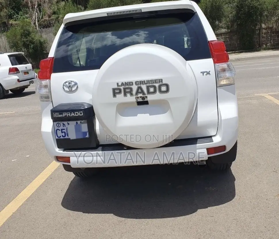 Toyota Land Cruiser Prado 2013 White