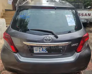 Toyota Yaris 2011 Blue