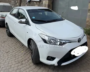 Toyota Yaris 2014 Blue