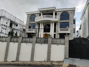 7bdrm Mansion in Bole for sale