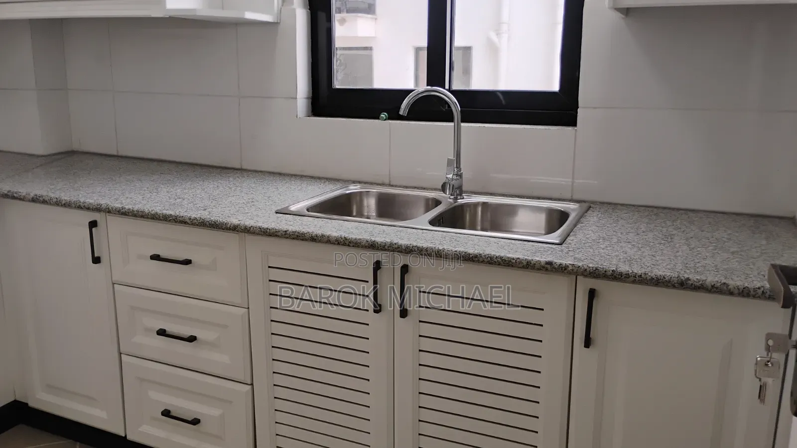 4bdrm Apartment in Bole for sale