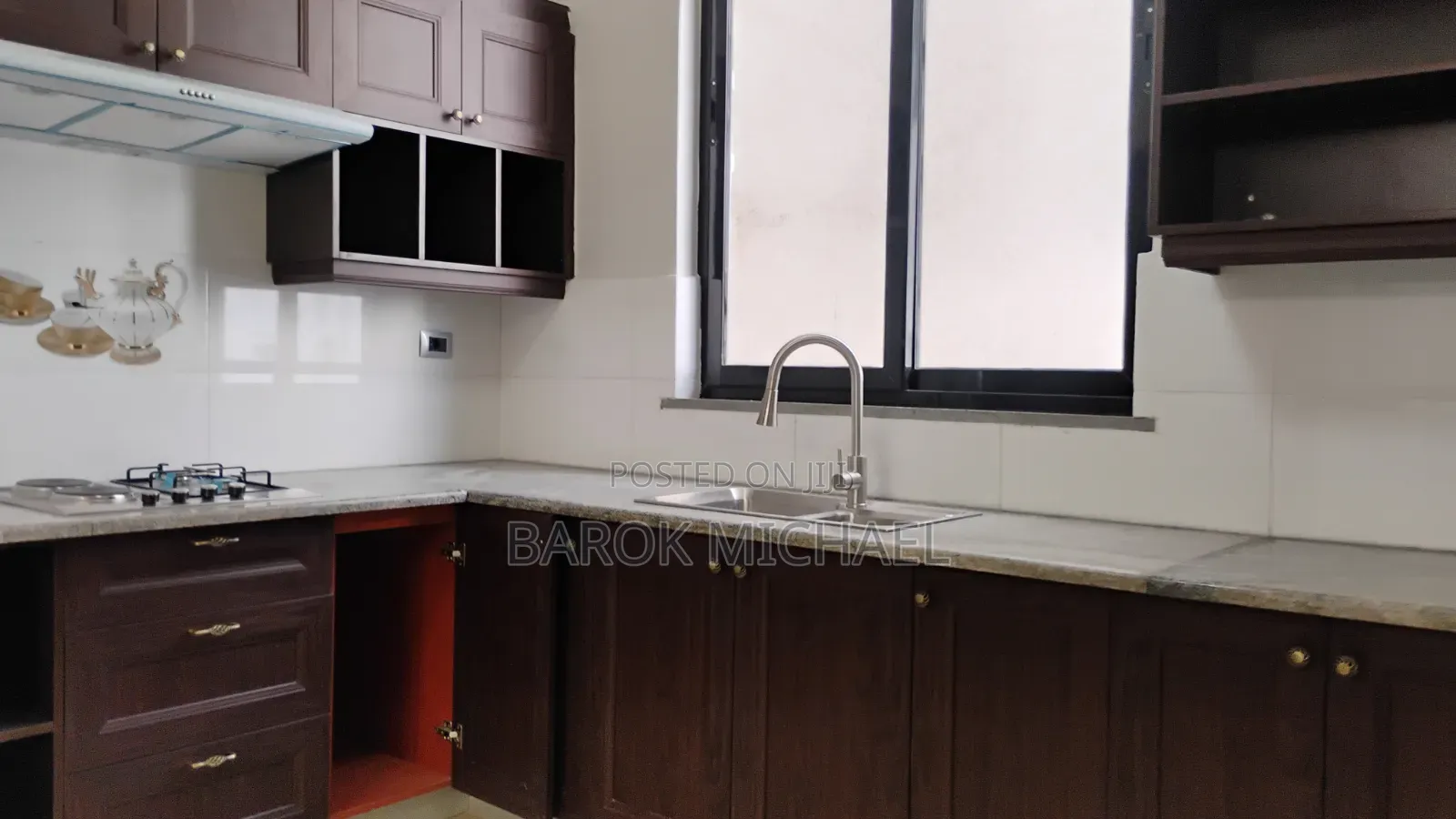 4bdrm Apartment in Bole for sale