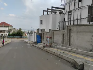 7bdrm House in Bole for sale