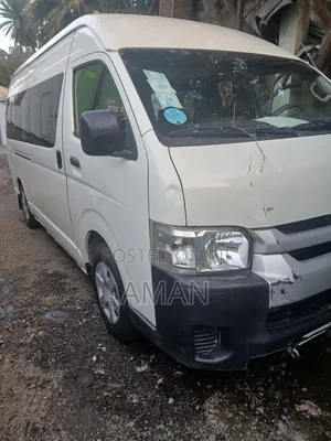 Toyota HiAce 2020 White