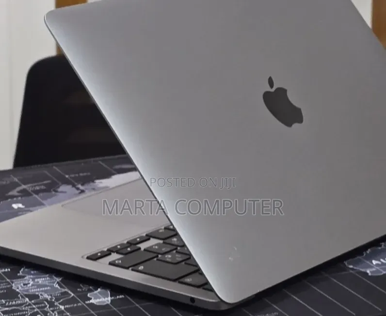 New Laptop Apple MacBook Pro 2019 8GB Intel Core i5 SSD 512GB