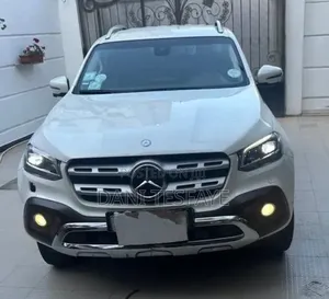 Mercedes-Benz X Class 2017 White