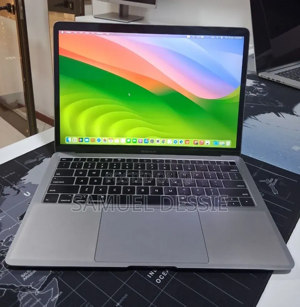 New Laptop Apple MacBook Air 2019 8GB Intel Core i5 SSD 128GB