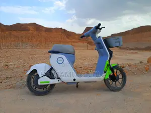 Motorcycle 2025 White