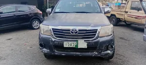 Toyota Hilux 2014 Black