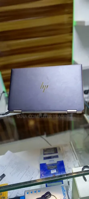 New Laptop HP Spectra 13 16GB Intel Core i7 SSD 1T