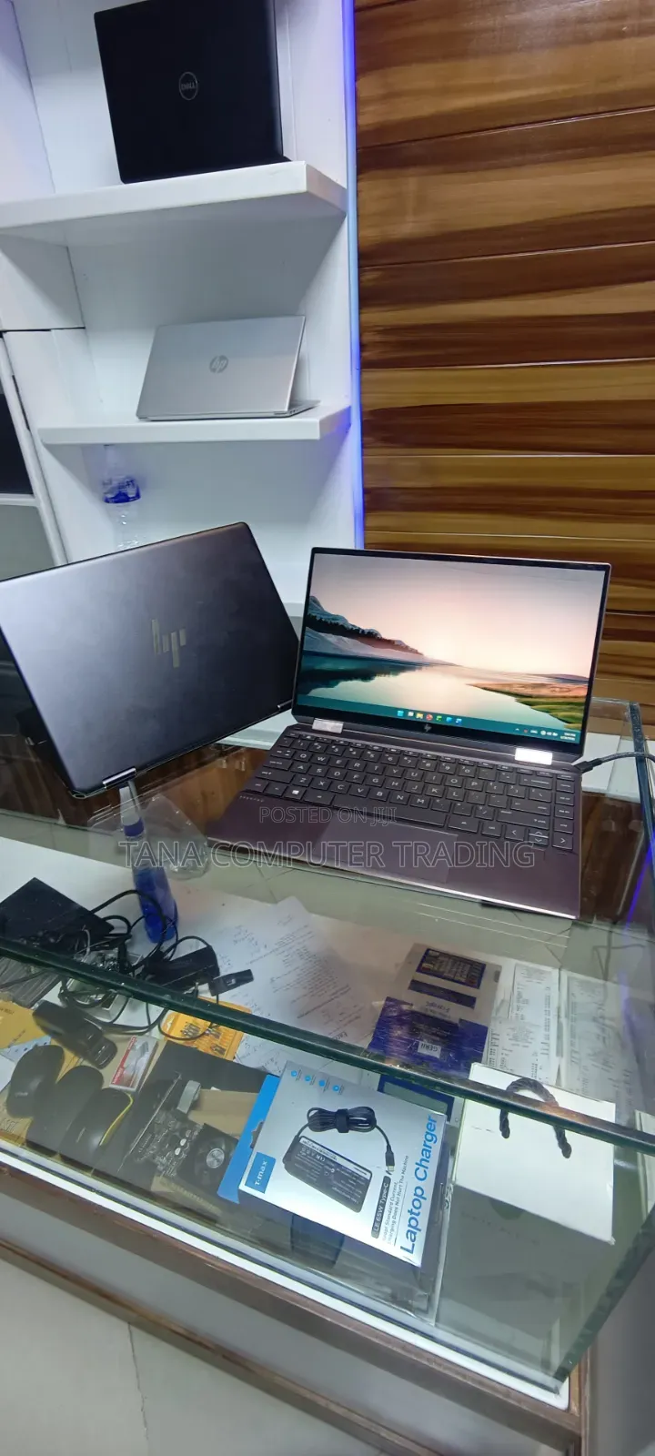 New Laptop HP Spectra 13 16GB Intel Core i7 SSD 1T
