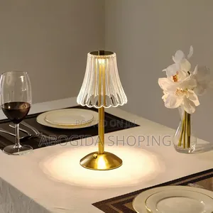 Crystal Diamond Table Lamp Rechargeable Touch Lamp With 3 Light Colors