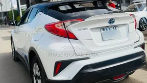 Toyota C-HR 2023 White