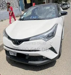 Toyota C-HR 2021 White