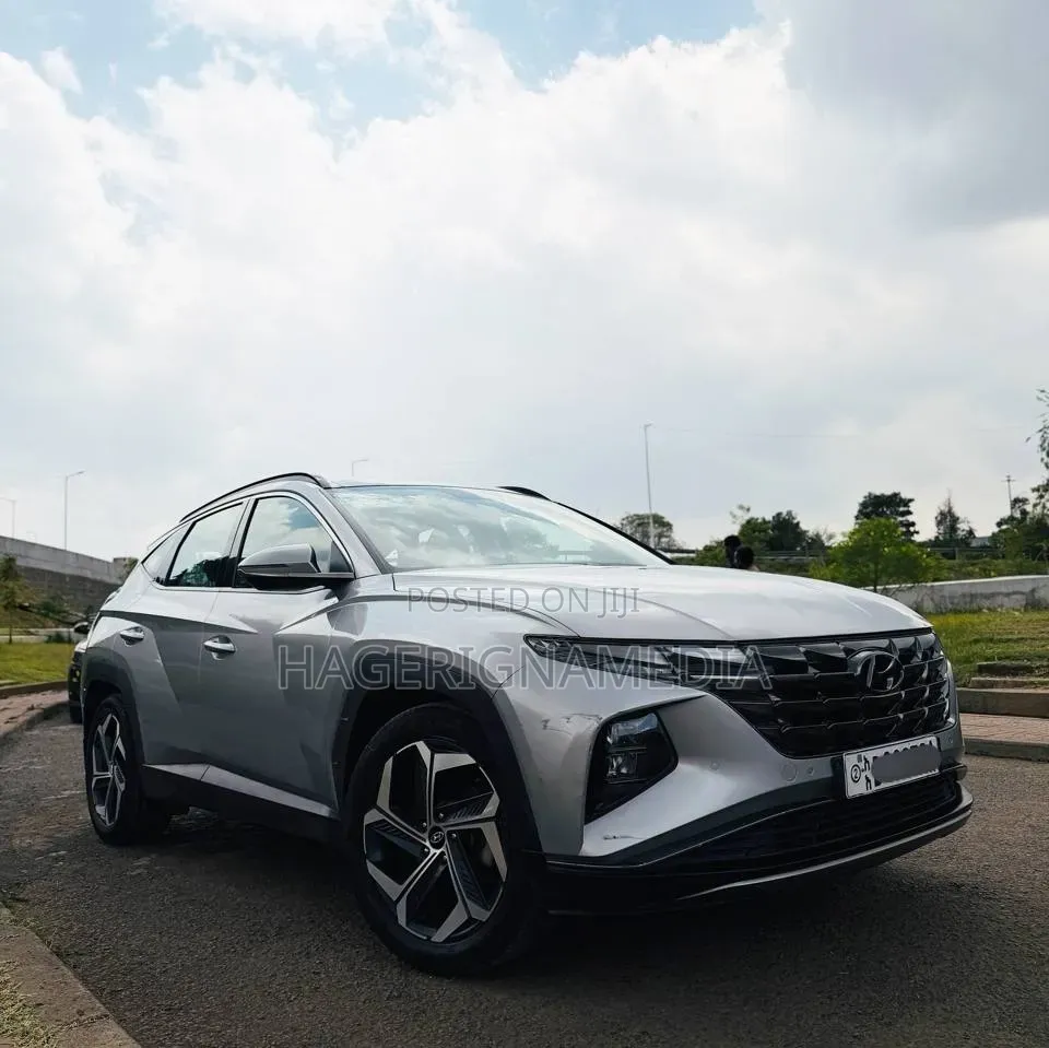 Hyundai Tucson 2021 Silver