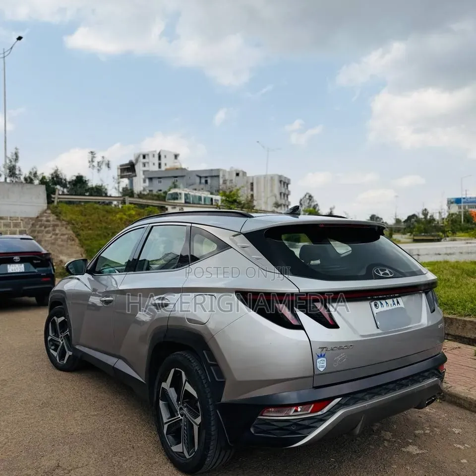 Hyundai Tucson 2021 Silver