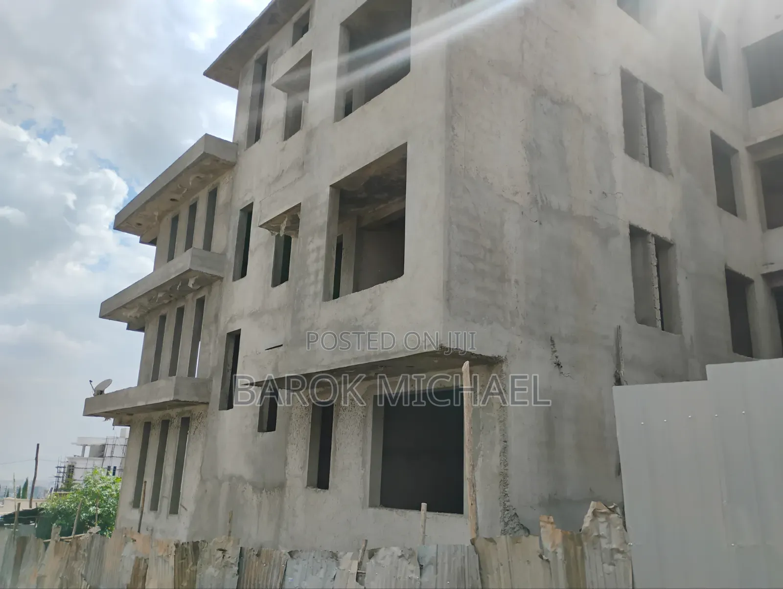 8bdrm House In Bole For Sale