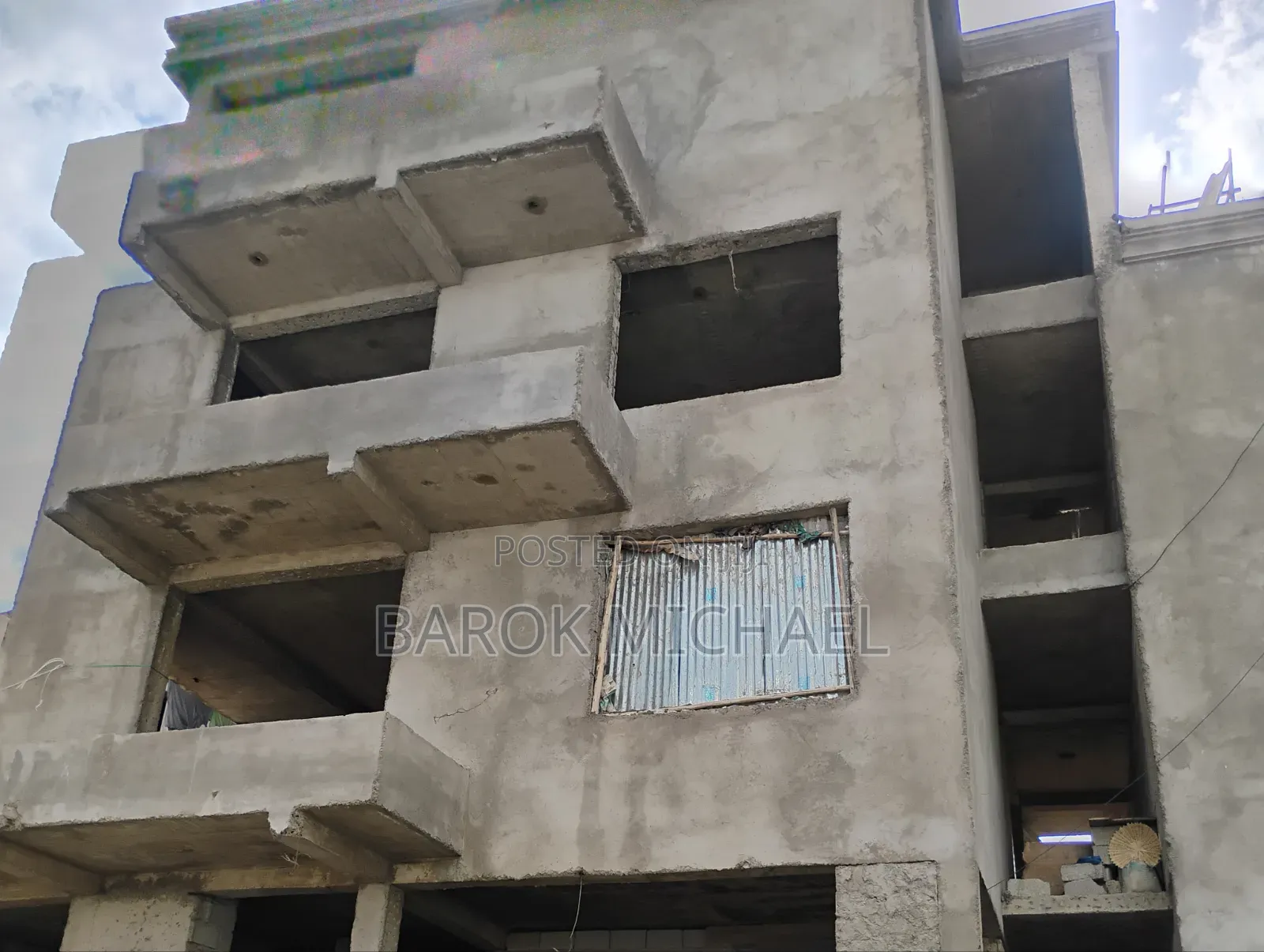 8bdrm House In Bole For Sale