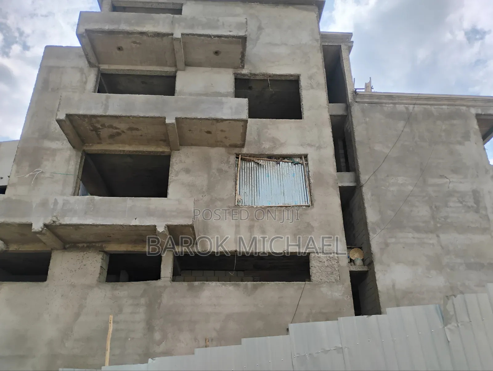 8bdrm House In Bole For Sale
