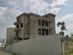 8bdrm House In Bole For Sale