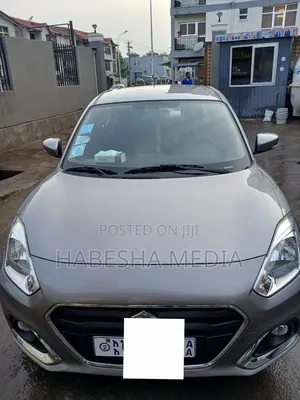 Suzuki Dzire 2022 Silver